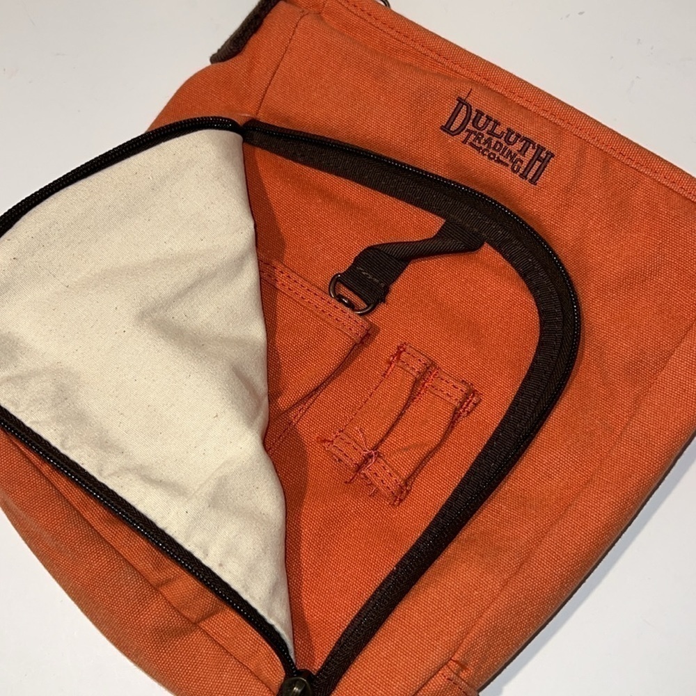 Duluth Women’s Burnt Orange Cross Body outdoors Hiking Purse - Picture 10 of 11